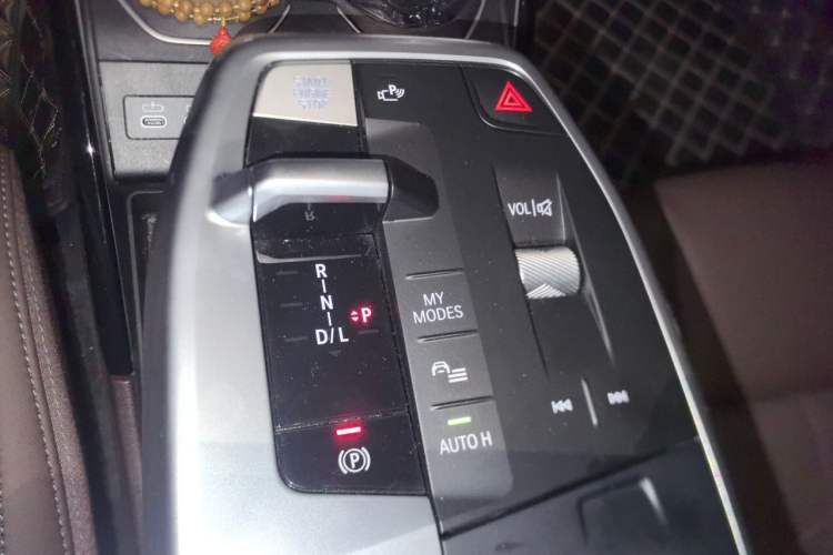 Used BMW X1 2023 sDrive25Li X Design Package Gear Lever