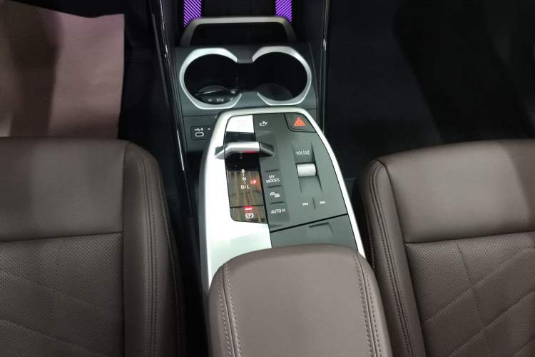 Used BMW X1 2023 xDrive25Li X Design Package Gear Lever