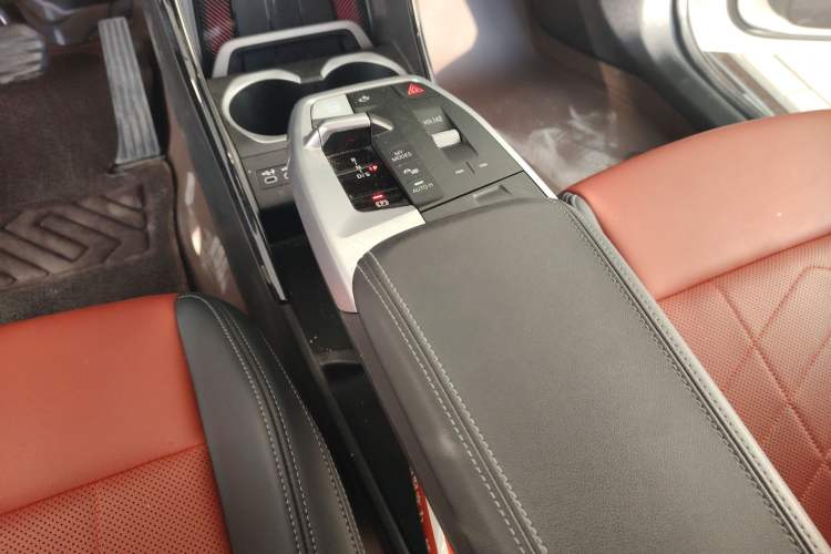 Used BMW X1 2023 xDrive25Li M Sport Package Gear Lever