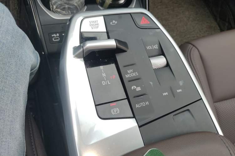 Used BMW X1 2023 sDrive25Li X Design Package Gear Lever