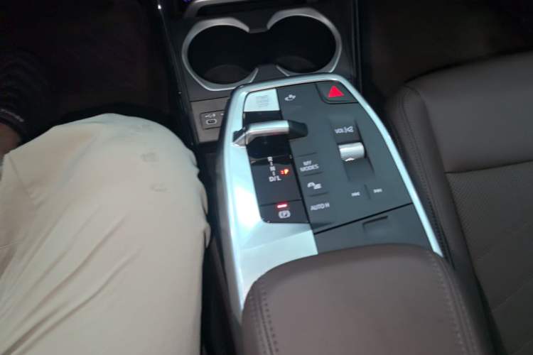 Used BMW X1 2023 sDrive25Li M Sport Package Gear Lever
