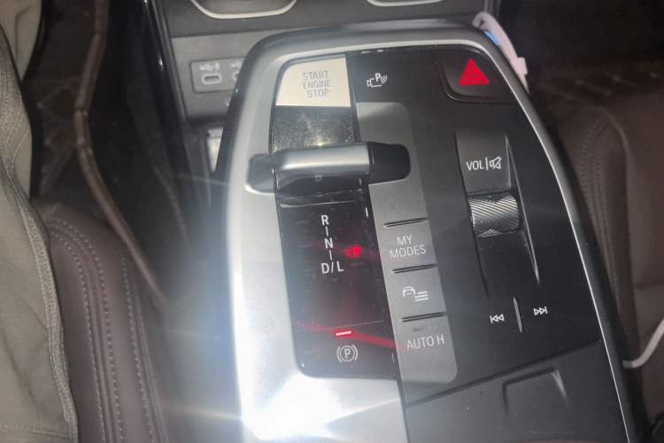 Used BMW X1 2023 xDrive25Li X Design Package Gear Lever