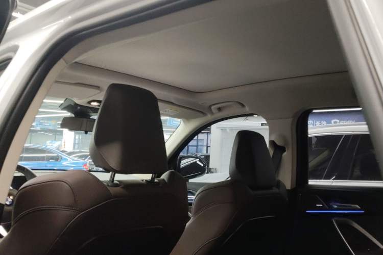 Used BMW X1 2023 sDrive25Li X Design Package Headliner