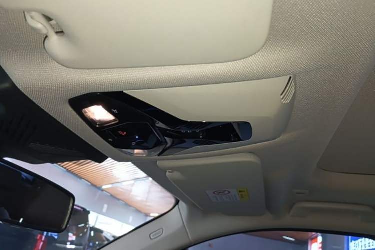 Used BMW X1 2023 sDrive20Li X Design Package Headliner