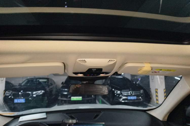 Used BMW X1 2023 sDrive20Li X Design Package Headliner