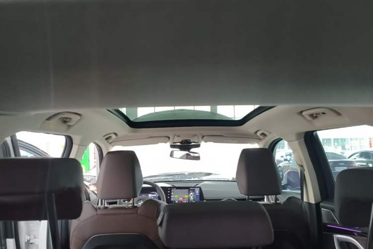 Used BMW X1 2023 sDrive25Li X Design Package Headliner