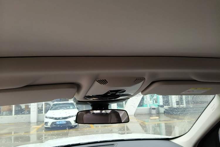 Used BMW X1 2023 sDrive20Li X Design Package Headliner