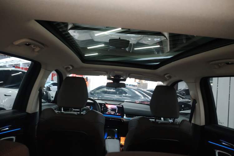 Used BMW X1 2023 sDrive25Li M Sport Package Headliner