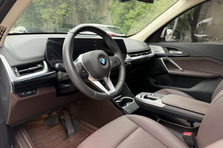 Used BMW X1 2023 sDrive25Li X Design Package Interior 11