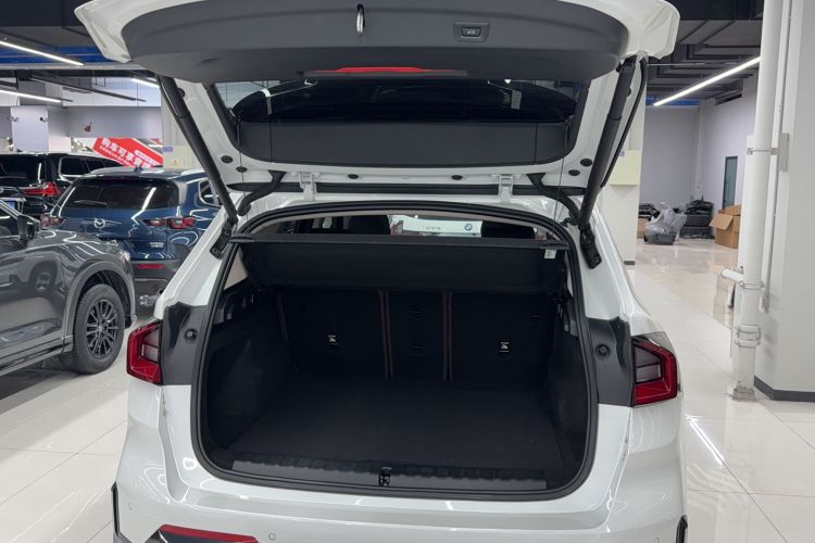Used BMW X1 2023 sDrive20Li X Design Package Interior 3