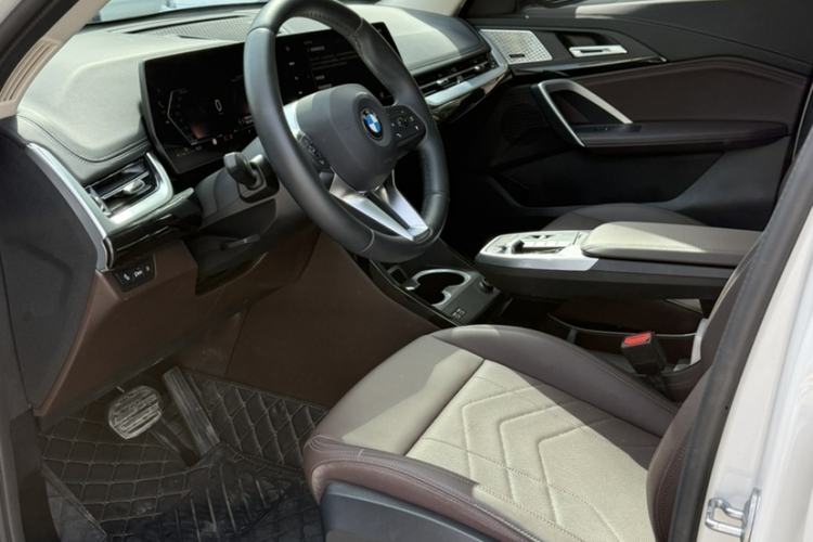 Used BMW X1 2023 sDrive25Li X Design Package Interior 5