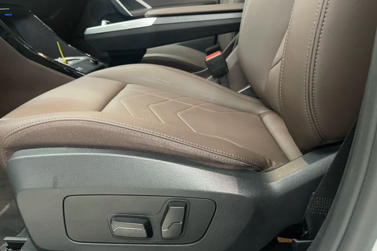 Used BMW X1 2023 sDrive20Li X Design Package Interior 7