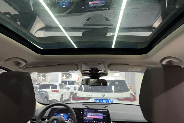 Used BMW X1 2023 sDrive20Li X Design Package Interior 8