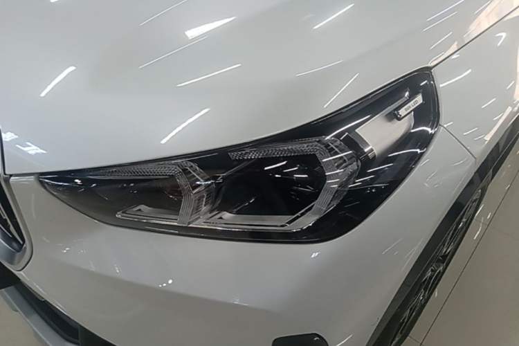 Used BMW X1 2023 sDrive25Li X Design Package Left Front Headlight
