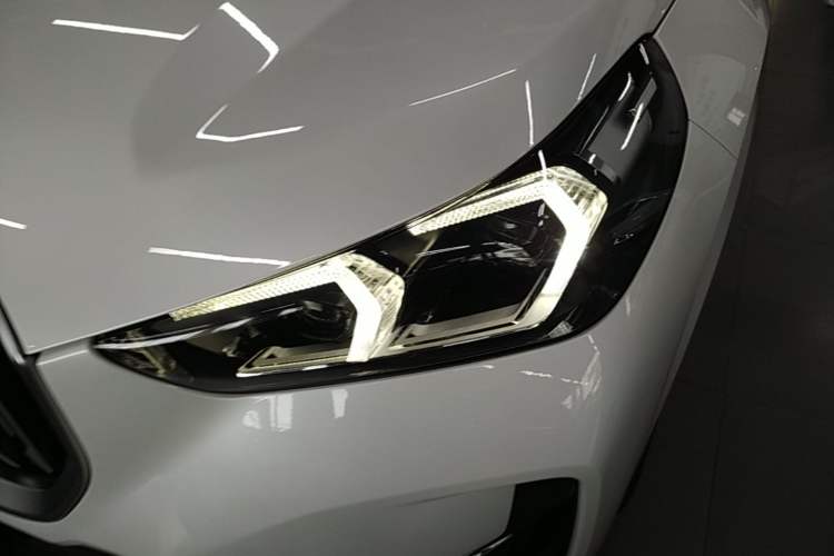 Used BMW X1 2023 sDrive25Li M Sport Package Left Front Headlight