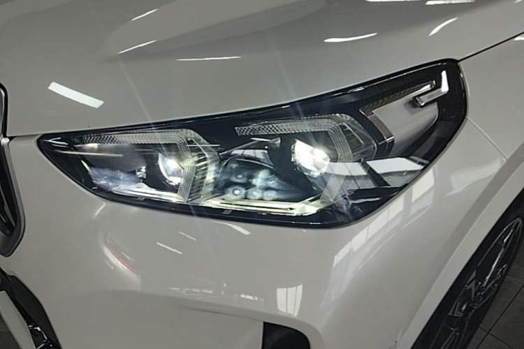 Used BMW X1 2023 sDrive25Li M Sport Package Left Front Headlight