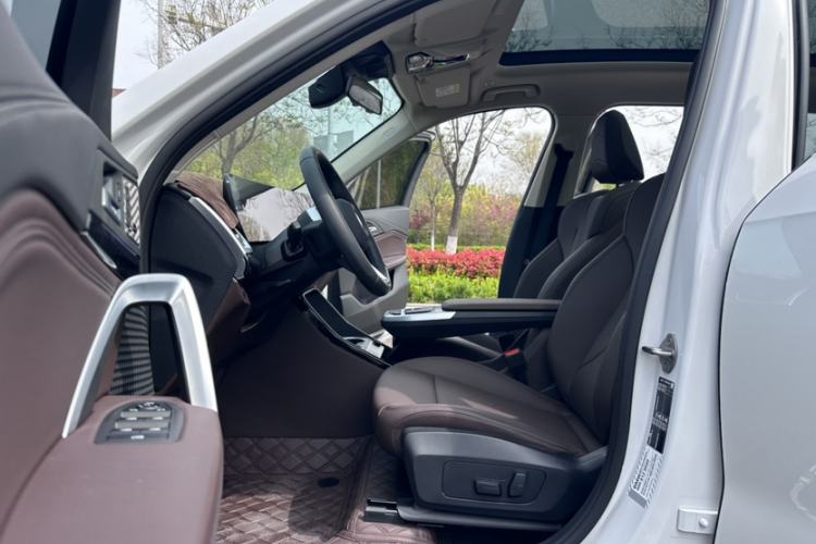 Used BMW X1 2023 sDrive25Li X Design Package Left Front Seat