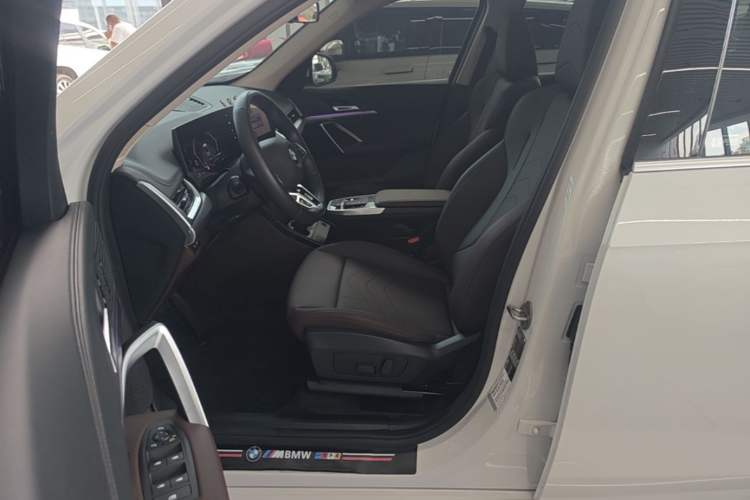 Used BMW X1 2023 sDrive25Li M Sport Package Left Front Seat