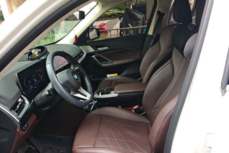 Used BMW X1 2023 sDrive25Li X Design Package Left Front Seat