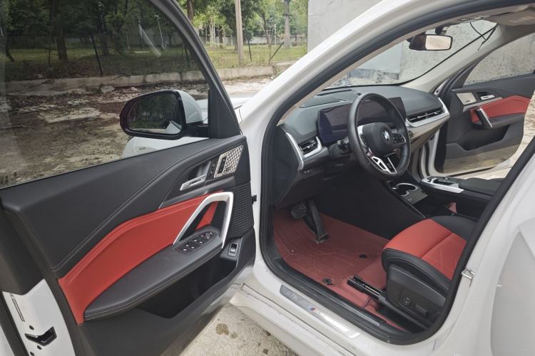 Used BMW X1 2023 xDrive25Li M Sport Package Left Front Seat