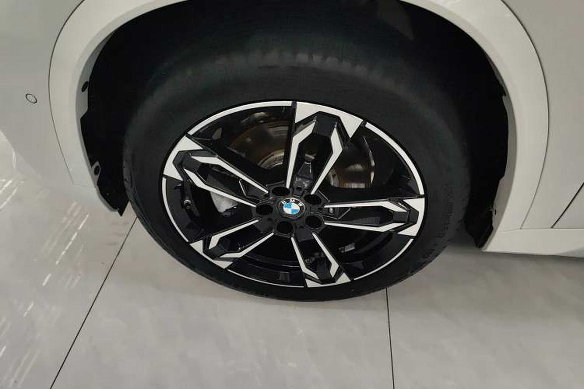 Used BMW X1 2023 sDrive25Li M Sport Package Left Front Wheel Hub