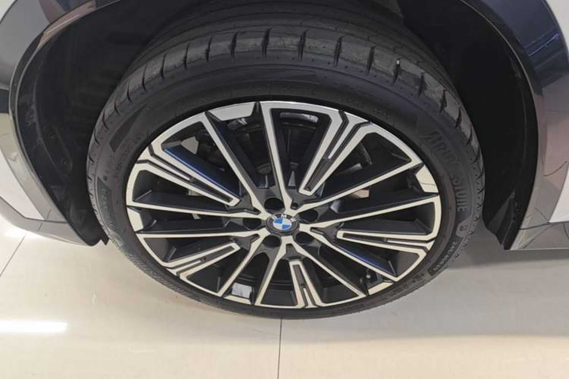 Used BMW X1 2023 xDrive25Li X Design Package Left Front Wheel Hub