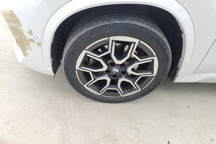 Used BMW X1 2023 sDrive25Li M Sport Package Left Front Wheel Hub