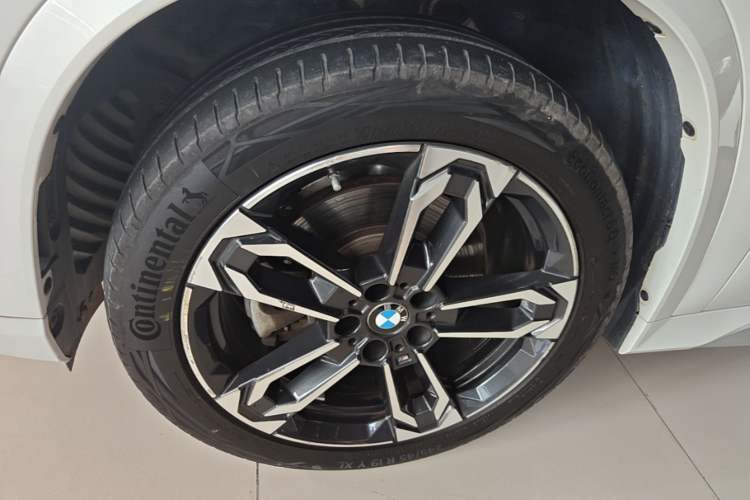Used BMW X1 2023 sDrive25Li M Sport Package Left Front Wheel Hub