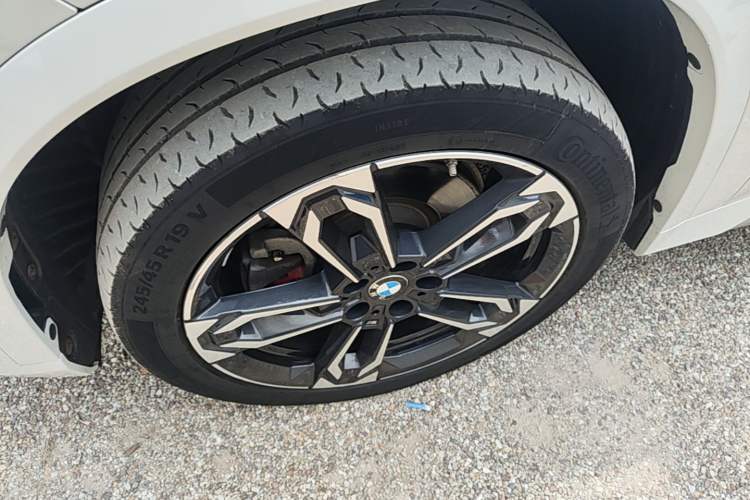 Used BMW X1 2023 sDrive25Li M Sport Package Left Front Wheel Hub