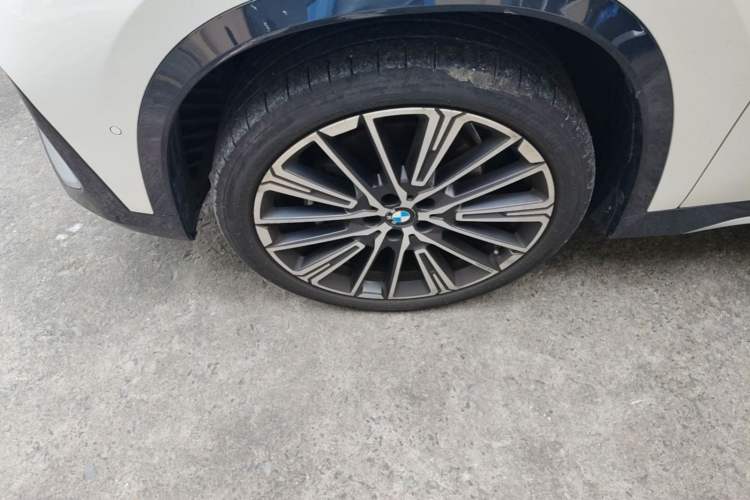 Used BMW X1 2023 xDrive25Li X Design Package Left Front Wheel Hub
