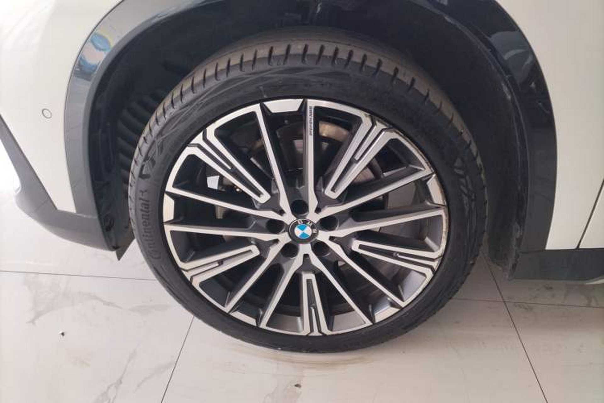 Used BMW X1 2023 xDrive25Li X Design Package Left Front Wheel Hub