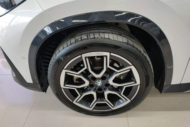 Used BMW X1 2023 sDrive25Li X Design Package Left Front Wheel Hub