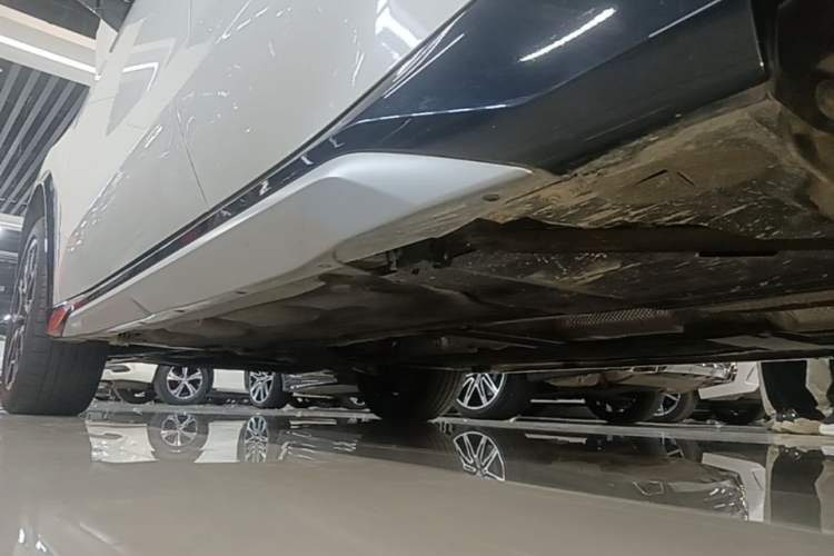 Used BMW X1 2023 sDrive25Li X Design Package Left Side Sill