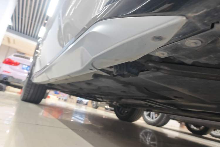 Used BMW X1 2023 xDrive25Li X Design Package Left Side Sill