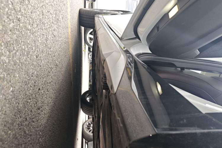 Used BMW X1 2023 sDrive25Li X Design Package Left Side Sill