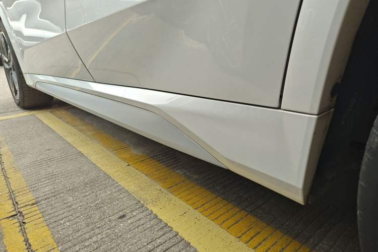 Used BMW X1 2023 sDrive25Li M Sport Package Left Side Sill