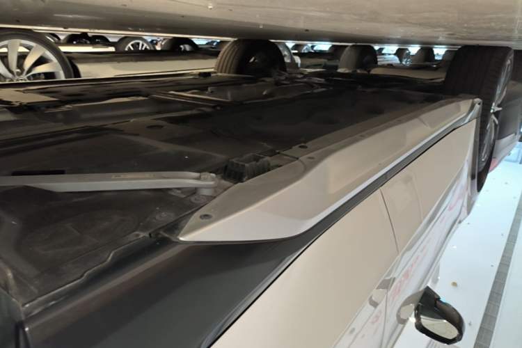 Used BMW X1 2023 xDrive25Li X Design Package Left Side Sill