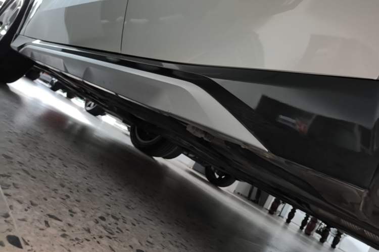Used BMW X1 2023 sDrive20Li X Design Package Left Side Sill