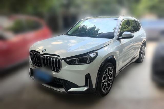 BMW X1 2023 sDrive25Li X Design Package مستعملة