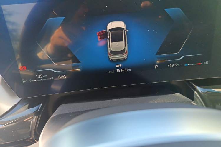 Used BMW X1 2023 sDrive20Li X Design Package Odometer Close Up