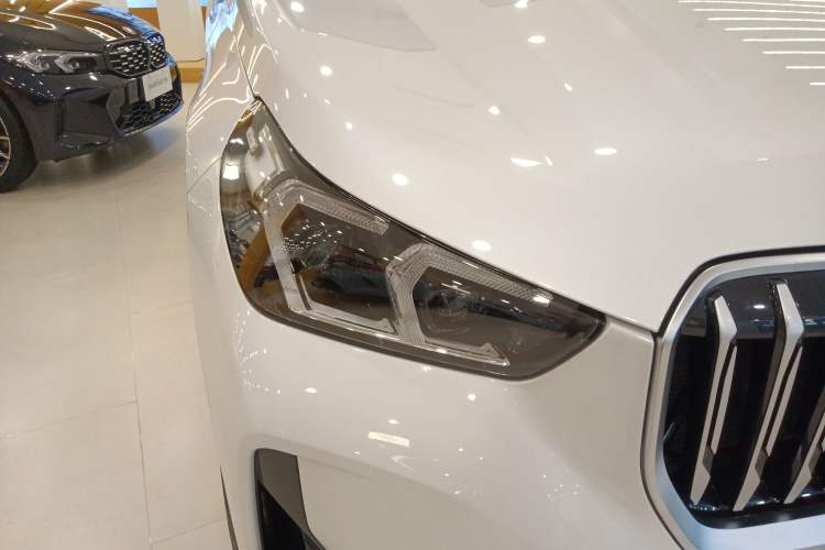 Used BMW X1 2023 sDrive25Li M Sport Package Right Front Headlight