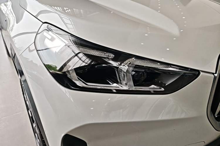 Used BMW X1 2023 sDrive25Li X Design Package Right Front Headlight