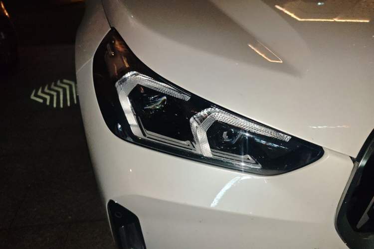 Used BMW X1 2023 sDrive20Li X Design Package Right Front Headlight
