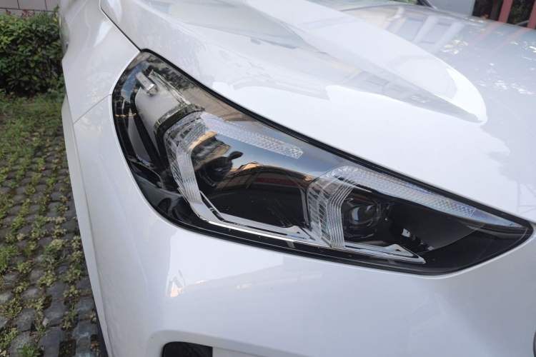 Used BMW X1 2023 xDrive25Li M Sport Package Right Front Headlight