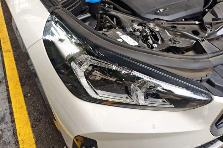 Used BMW X1 2023 sDrive25Li X Design Package Right Front Headlight