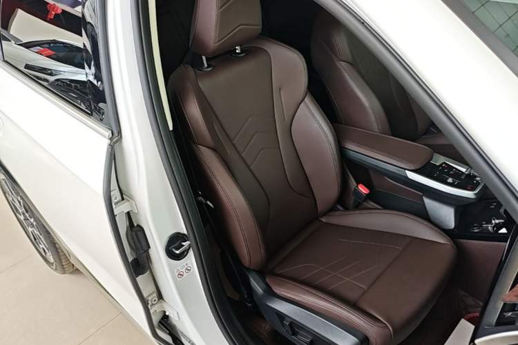 Used BMW X1 2023 sDrive25Li X Design Package Right Front Seat