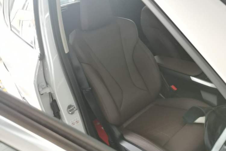 Used BMW X1 2023 sDrive25Li X Design Package Right Front Seat