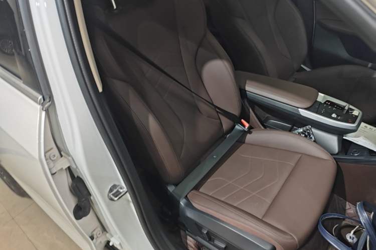 Used BMW X1 2023 sDrive25Li X Design Package Right Front Seat