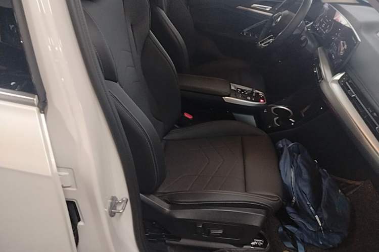 Used BMW X1 2023 sDrive25Li M Sport Package Right Front Seat