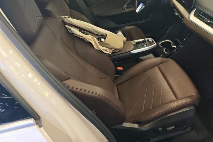 Used BMW X1 2023 xDrive25Li X Design Package Right Front Seat